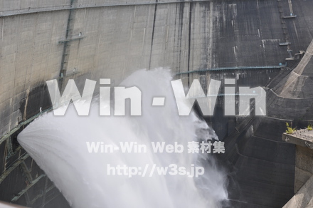 黒部ダムの写真素材 W-001925