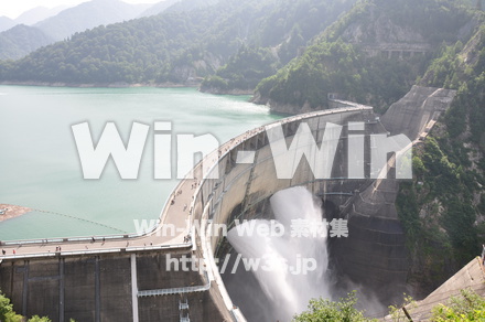 黒部ダムの写真素材 W-001879