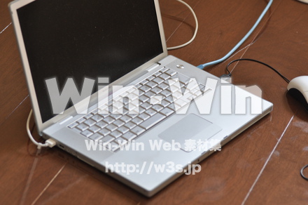 ノートパソコンの写真素材 W-000746