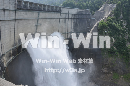 黒部ダムの写真素材 W-001919