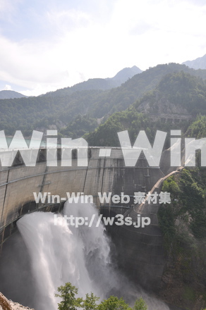 黒部ダムの写真素材 W-001903