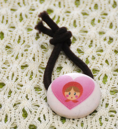 美羽ちゃんのくるみぼたんヘアゴム D-000956 のくるみボタン