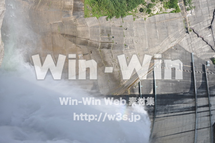 黒部ダムの写真素材 W-001945