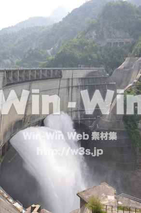 黒部ダムの写真素材 W-001904