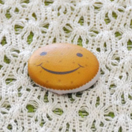 油さんのくるみボタン　缶バッチ D-000936 のくるみボタン