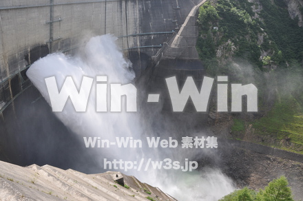 黒部ダムの写真素材 W-001910