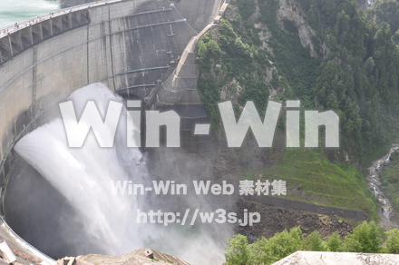 黒部ダムの写真素材 W-001898