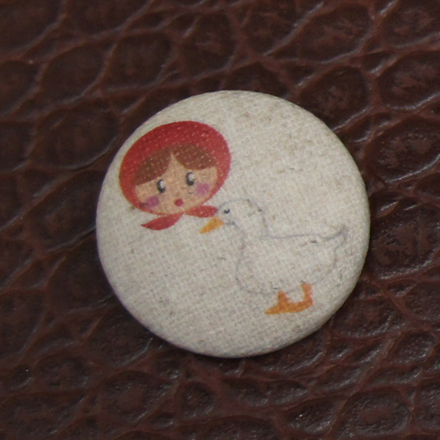 くるみぼたん・缶バッジ D-000813 のくるみボタン