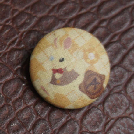 くるみぼたん・缶バッジ D-000843 のくるみボタン