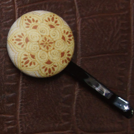 くるみぼたん・ヘアピン D-000880 のくるみボタン