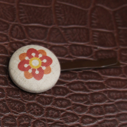 くるみぼたん・ヘアピン D-000809 のくるみボタン