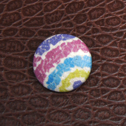 くるみぼたん・缶バッジ D-000800 のくるみボタン