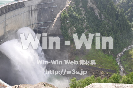 黒部ダムの写真素材 W-001897