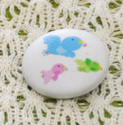 くいしんぼうSくんのくるみボタン　缶バッチ D-000952 のくるみボタン