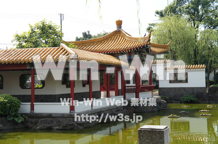 大師公園内　中国式公園「潘秀園」の写真素材 W-005088