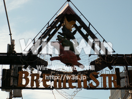 元住吉　ブレーメン通り商店街の写真素材 W-007820