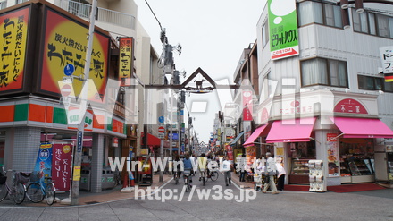 元住吉　ブレーメン通り商店街の写真素材 W-007838