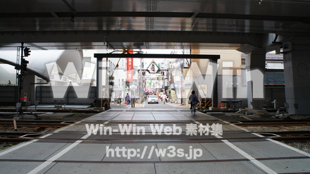 元住吉駅の線路の写真素材 W-007812