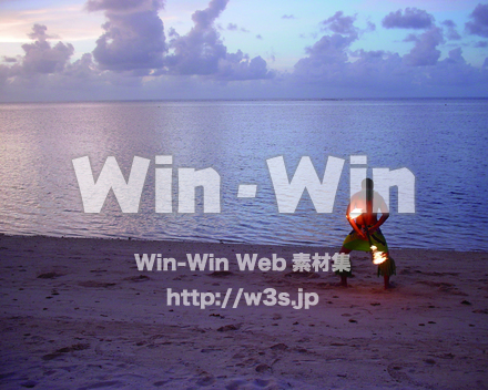 ファイヤーダンスの写真素材 W-009675