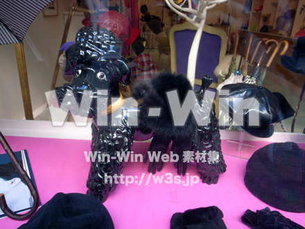 犬のオブジェの写真素材 W-009910