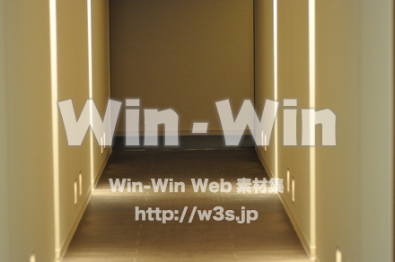 廊下のある風景の写真素材 W-008518