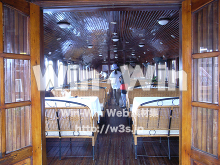 テーブルのある風景の写真素材 W-008437