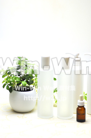 基礎化粧品イメージの写真素材 W-008351