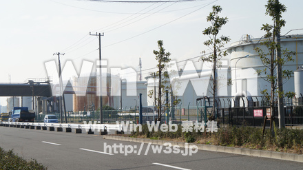 日中の工場の写真素材 W-008462