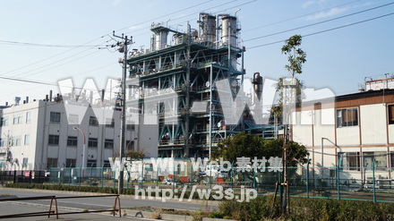 日中の工場の写真素材 W-008457