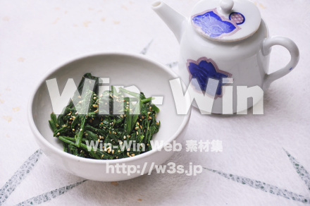 ほうれん草の胡麻和えの写真素材 W-009722