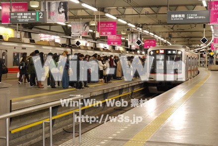 電車の写真素材 W-009430