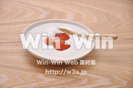 杏ヨーグルトの写真素材 W-012831