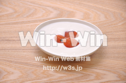 杏ヨーグルトの写真素材 W-012832