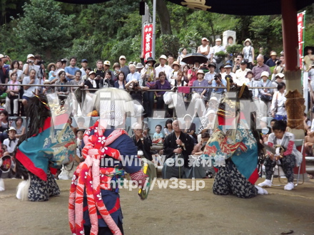 菅の獅子舞の写真素材 W-013271