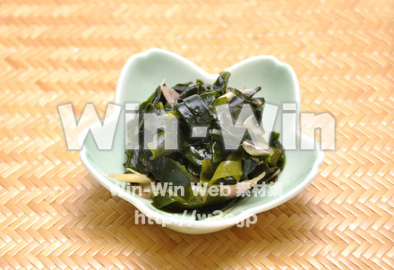 みょうがとわかめの酢の物の写真素材 W-015258