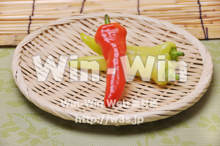 バナナピーマンの写真素材 W-014982