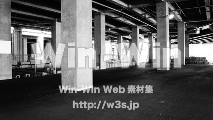 道路下の写真素材 W-015380