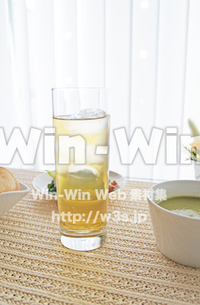 ヘルシーな朝食の写真素材 W-016741