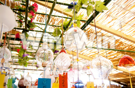 川崎大師-風鈴市の写真素材 W-017661